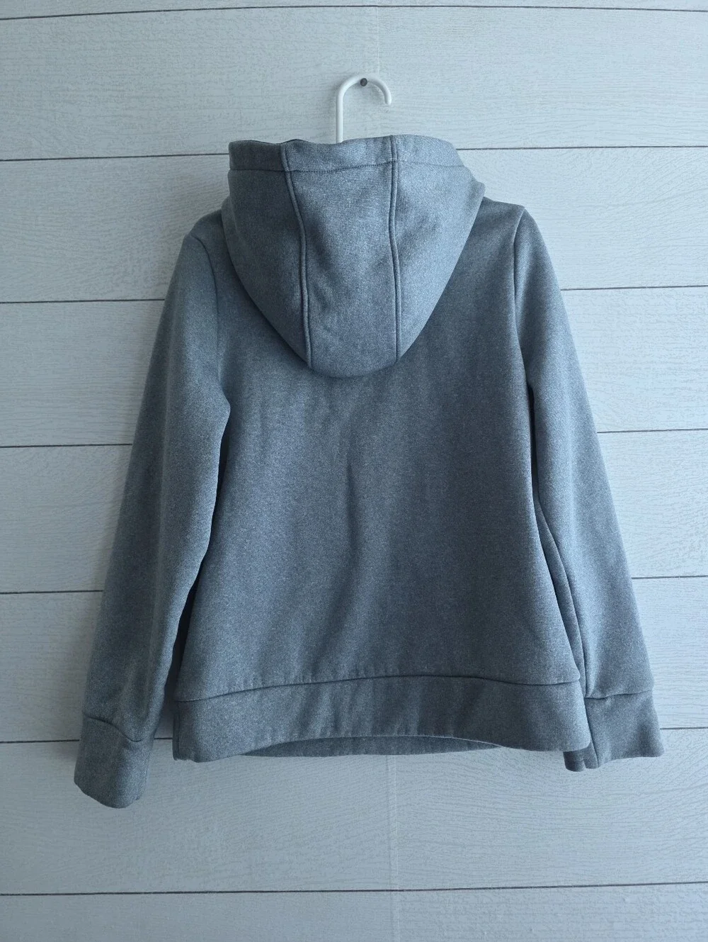 Under Armour Gray & Purple Heart Pullover Hoodie Kangaroo Pocket Youth Small